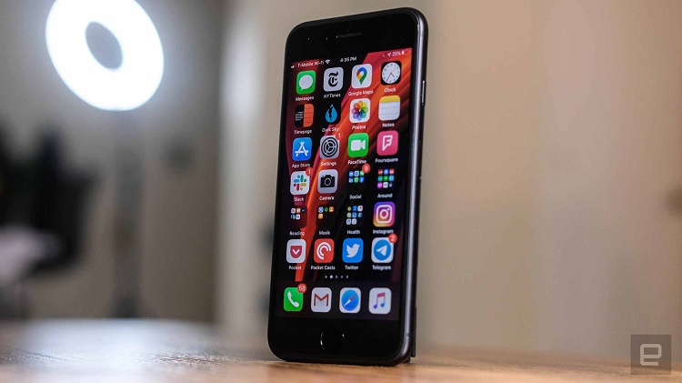 苹果将在今年春季推出配备 5G 功能的 iPhone SE