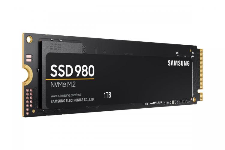 使用这款打折的 M.2 SSD 机箱构建高速 USB-C 驱动器