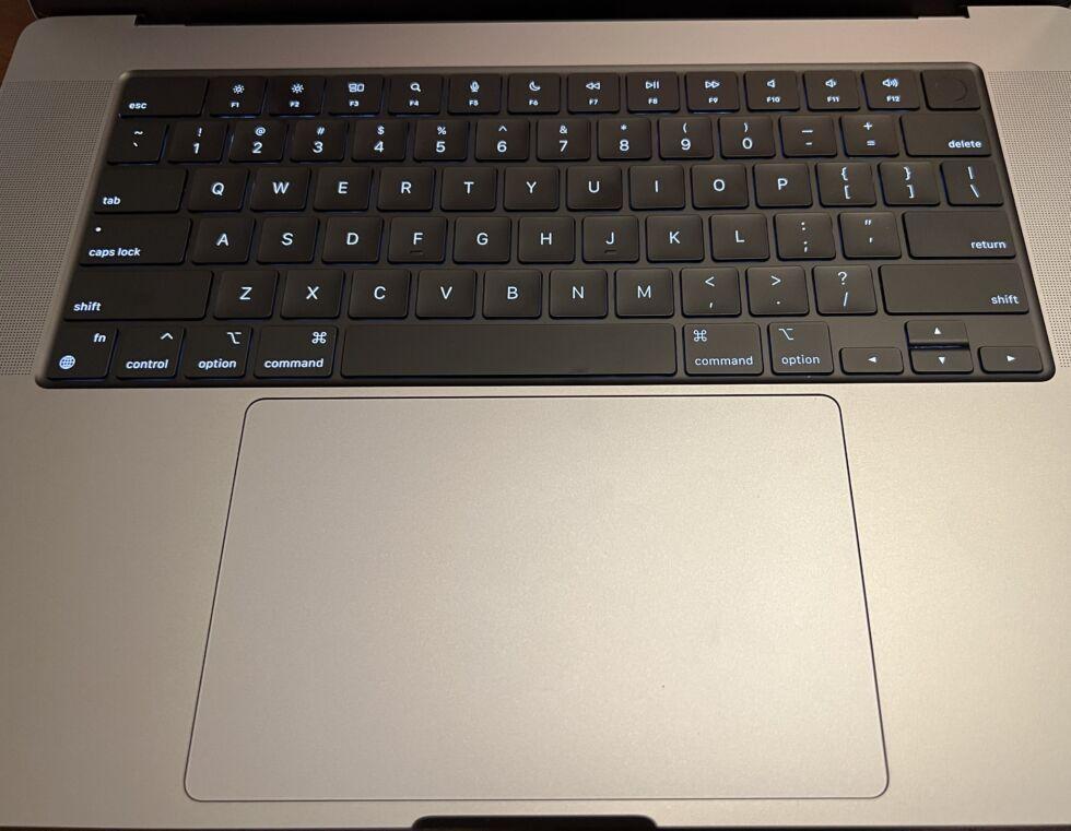 图片[1]-2023 年 MacBook Pro 评测：精致的第二代-零度博客